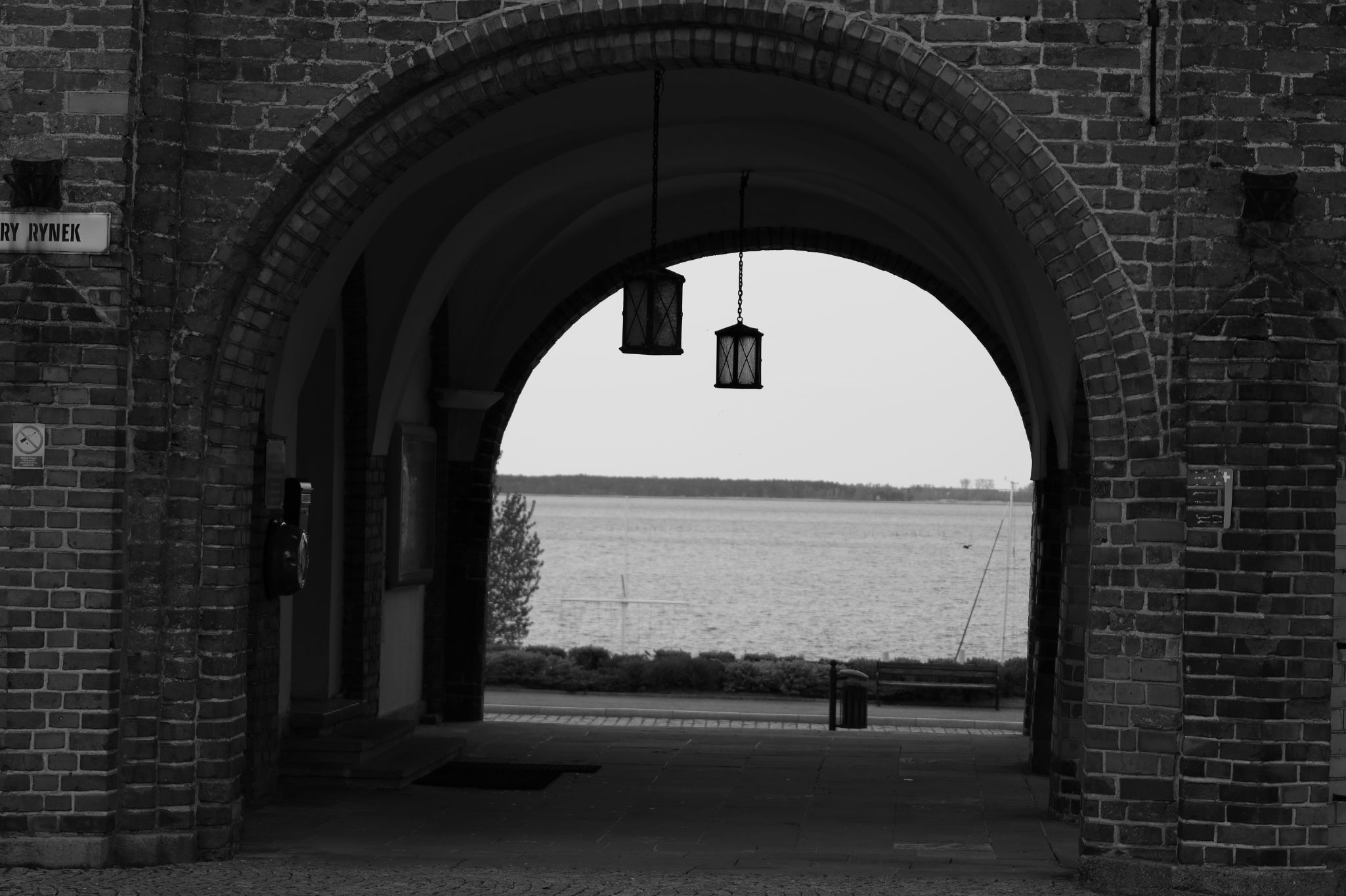 2024 04 13 1152 v2 bw out