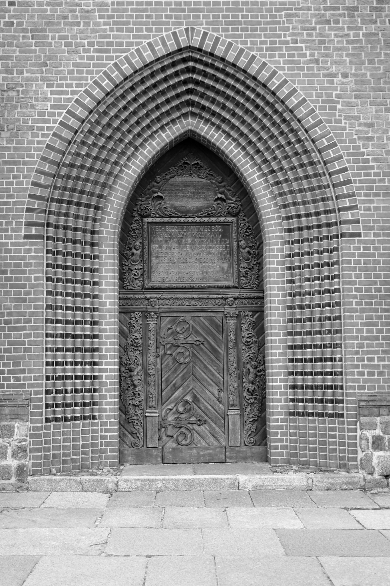 2024 04 01 1003 v2 bw out